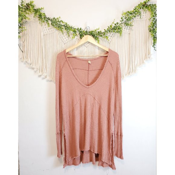 Free People Tops - Free People Pink Knit Frayed Oversized Long Sleeve Thermal Top, Size Medium